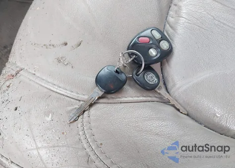 2005 Cadillac Deville Livery z USA, uszkodzony, nr VIN 1G6KD54Y05U217514